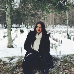 Meet your Posher, Christy